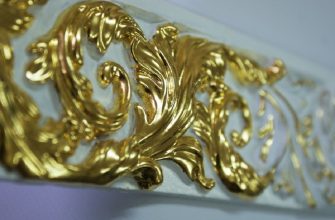 Gold leaf gilding